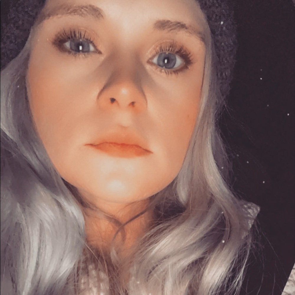 Meet your Posher, Krista